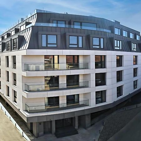 Aniroc Signature Hotel Arad Exteriér fotografie Residential building in Munich